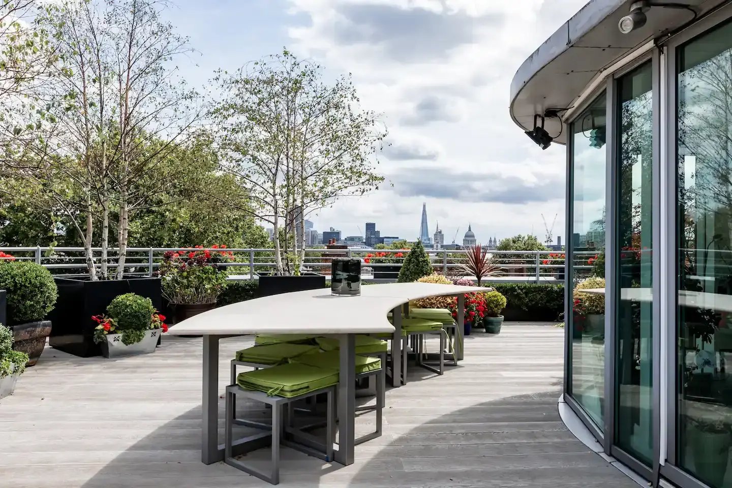 High-rise Penthouse in the Heart of Clerkenwell in Clerkenwell